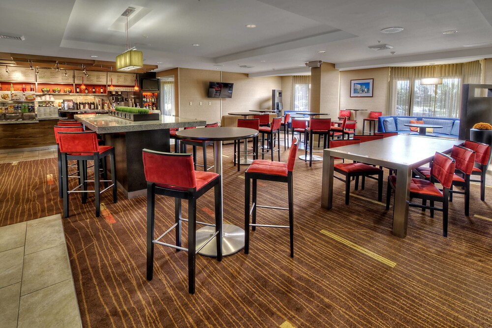 Courtyard by Marriott Burlington