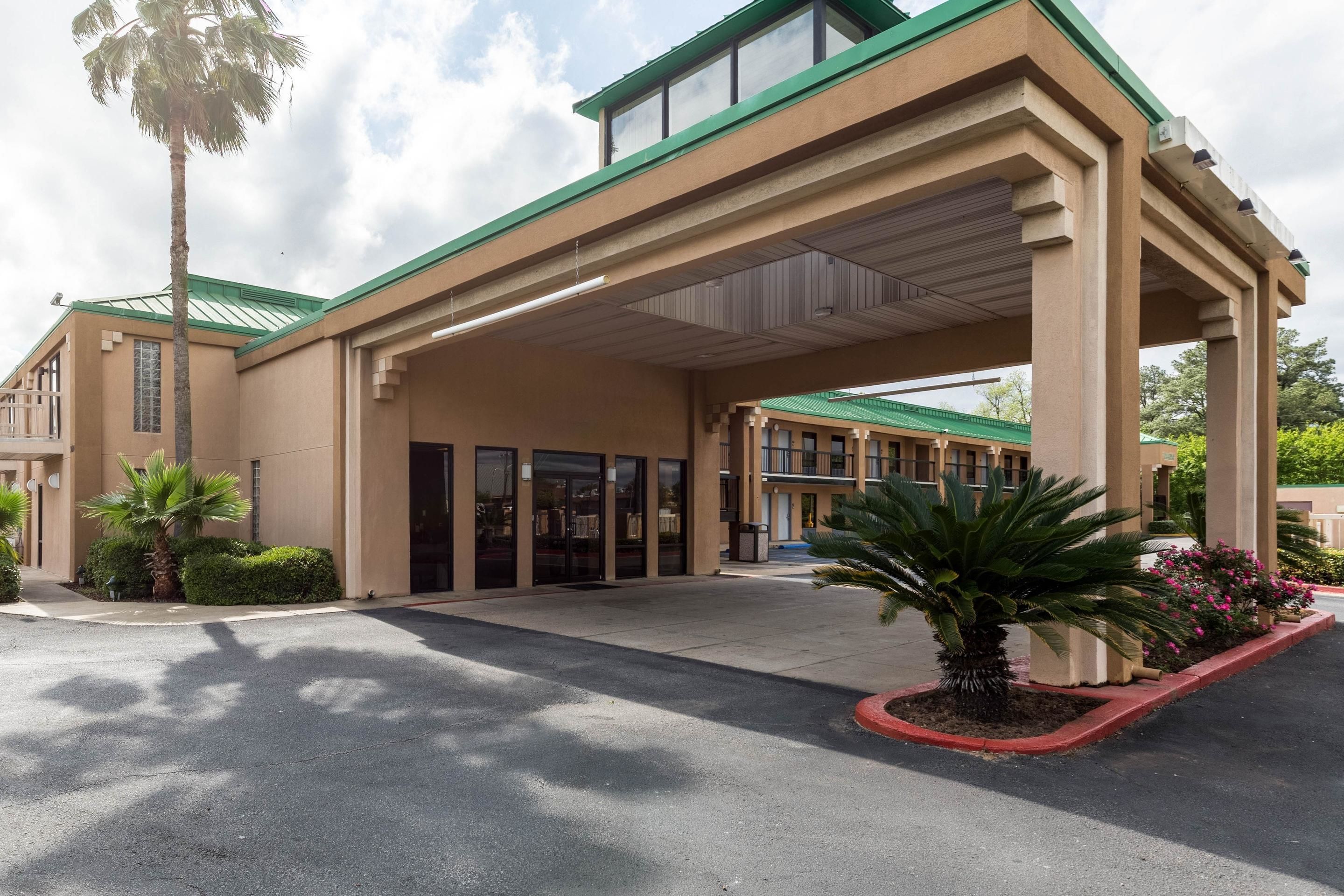 Quality Inn Alexandria in Alexandria, United States