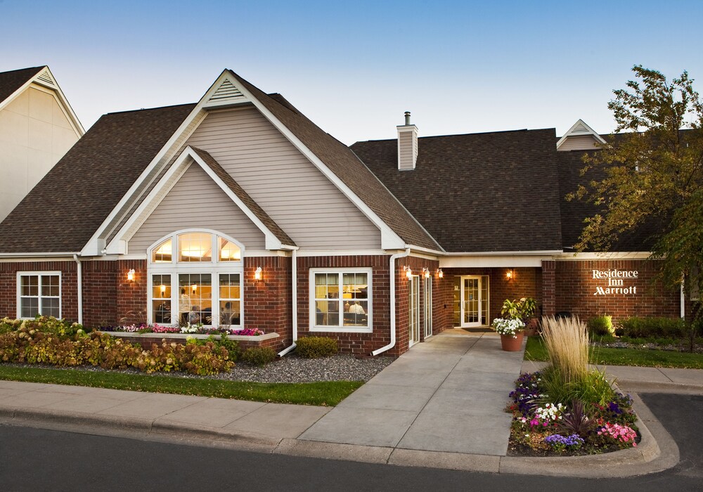 Property entrance, Residence Inn by Marriott Minneapolis St. Paul/Roseville