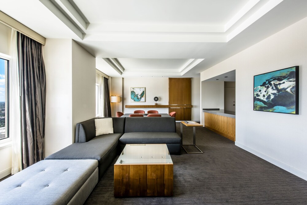 Living area, Hyatt Regency McCormick Place