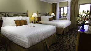 Premium bedding, pillow top beds, in-room safe, desk