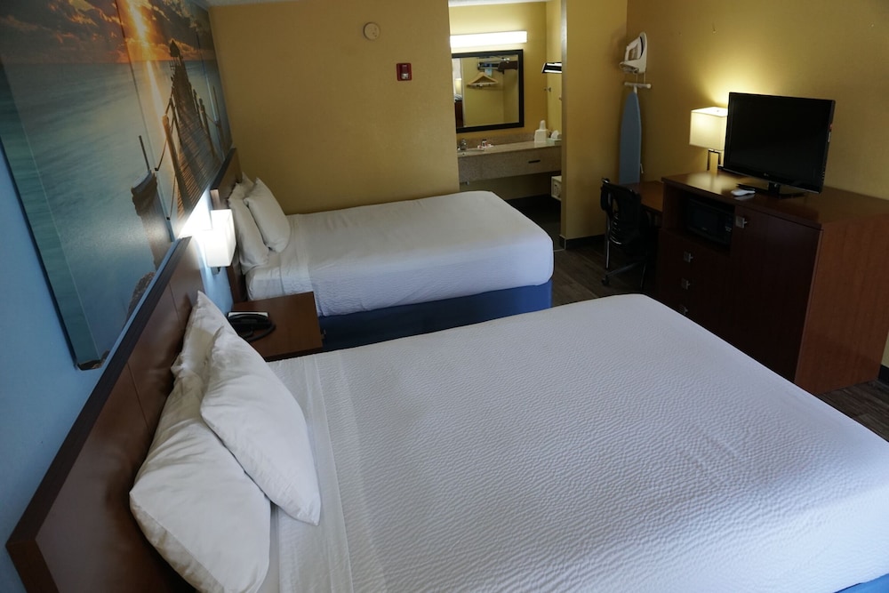 Days Inn by Wyndham Oak Grove/Ft. Campbell