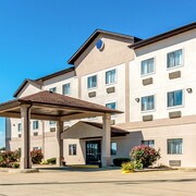 Top 10 Hotels With An Indoor Pool In Carlyle Lake Il 58