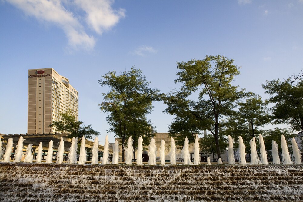 Crowne Plaza Kansas City Downtown, an IHG Hotel