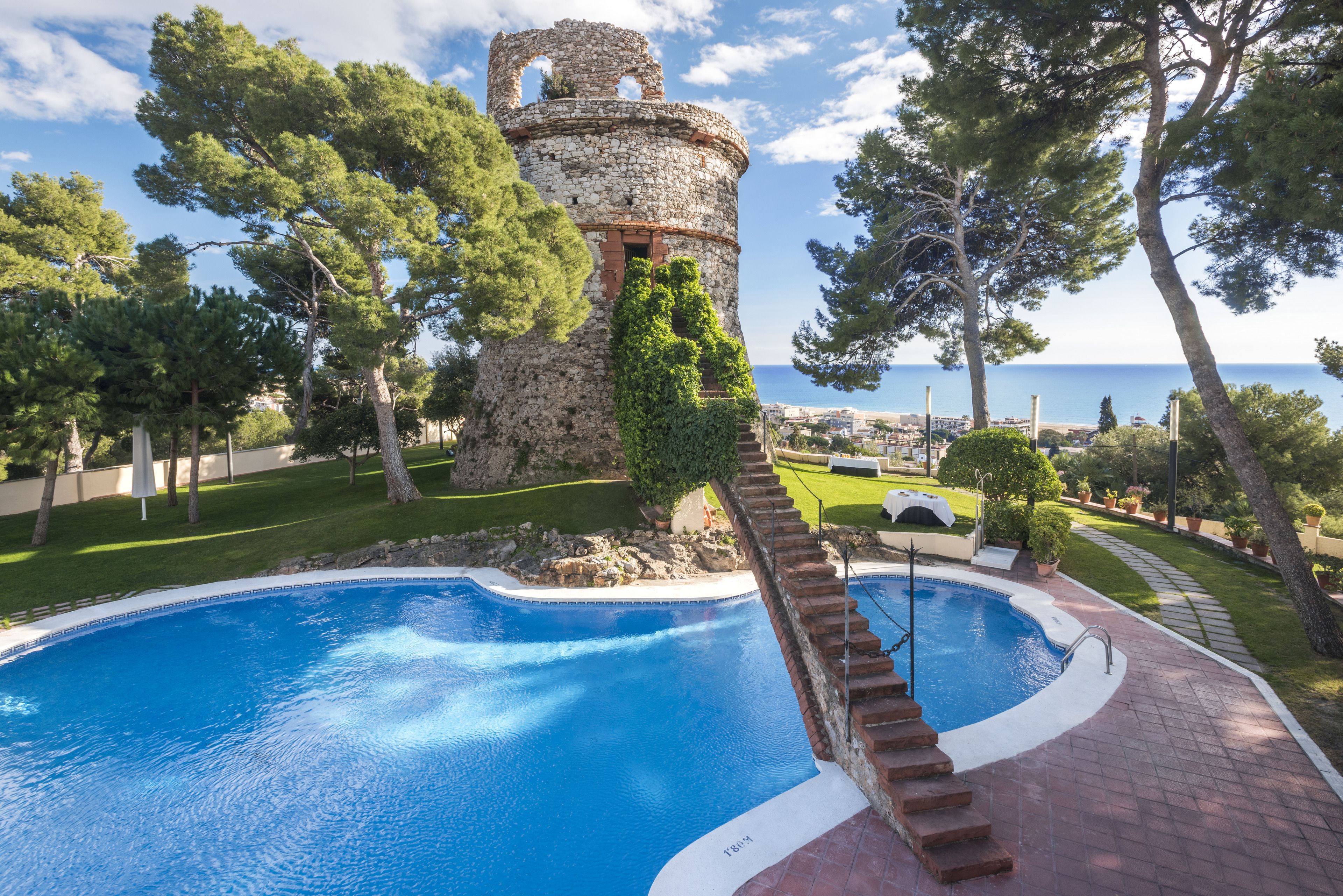 Gran Hotel Rey Don Jaime in Castelldefels, Spain