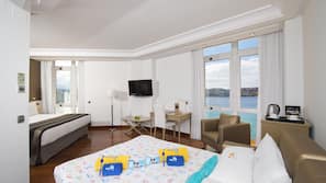 Minibar, in-room safe, desk, blackout drapes