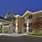Cheap Hotels Near Peninsula Point Lighthouse Michigan Mi Deals
