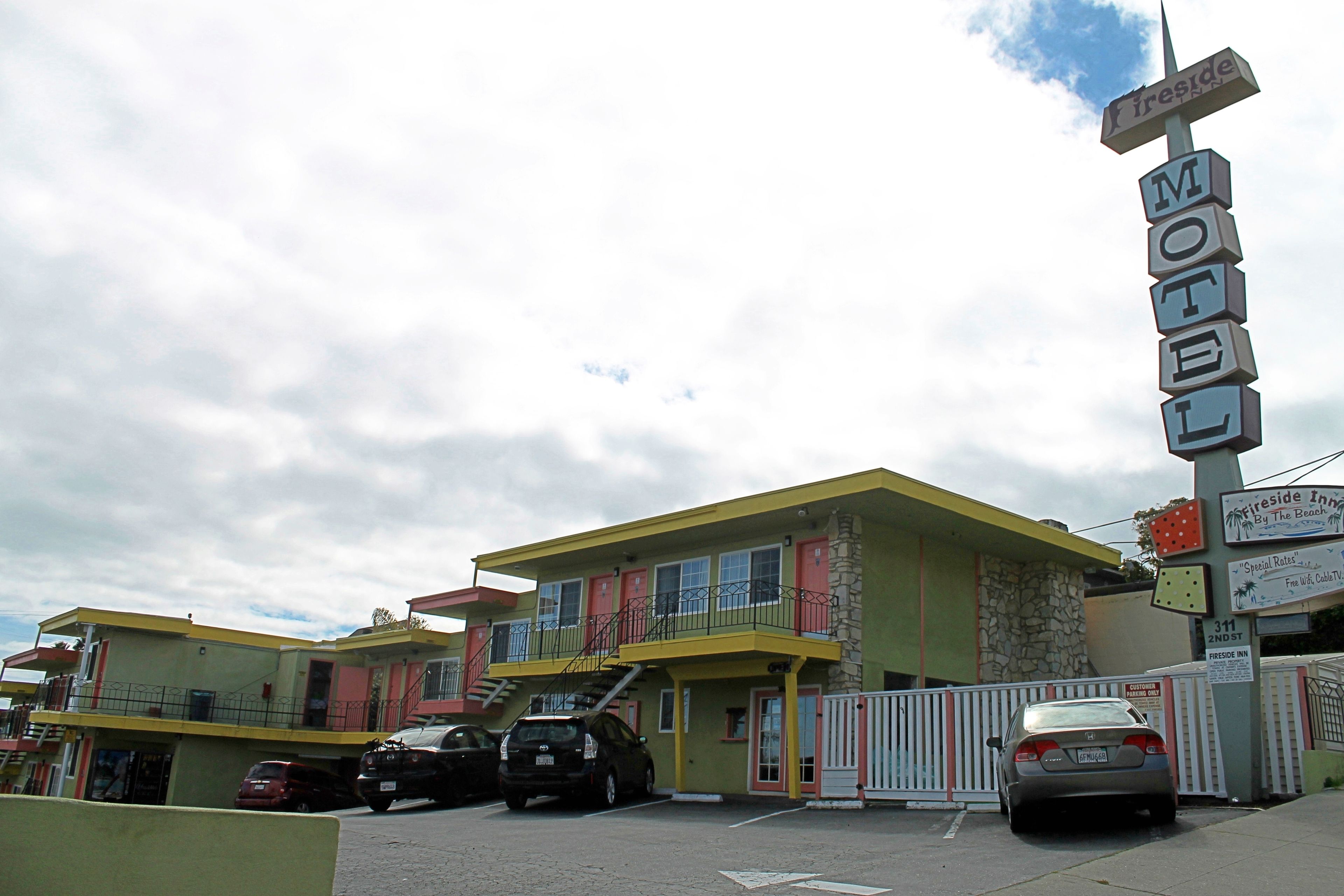 Fireside Inn Santa Cruz In Santa Cruz Ca Expedia