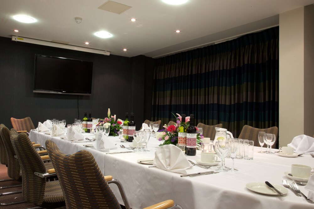 Banquet hall, London Croydon Aerodrome Hotel, BW Signature Collection