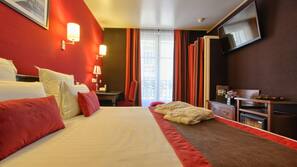 Premium bedding, free minibar, in-room safe, desk