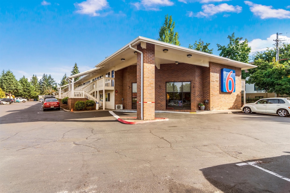 Motel 6 Vancouver, WA