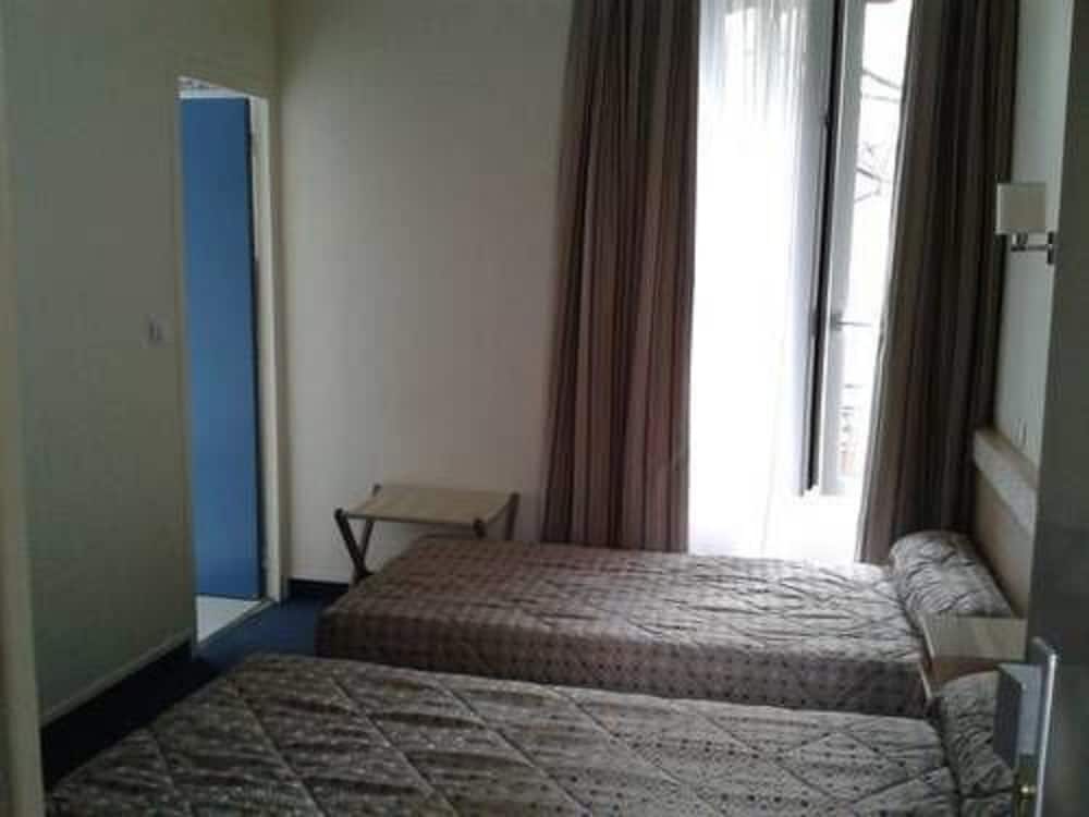 Hotel Lilas Gambetta Paris Hotel Lilas Gambetta Paris