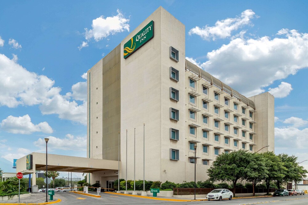 Quality Inn Monterrey La Fe