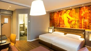 Minibar, una cassaforte in camera, una scrivania, Wi-Fi gratuito