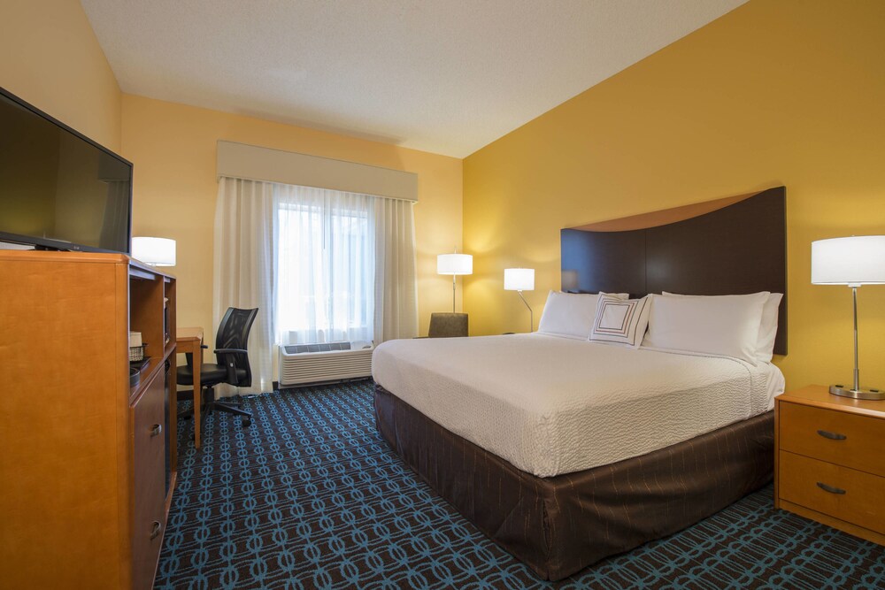 Fairfield Inn & Suites by Marriott Greenwood