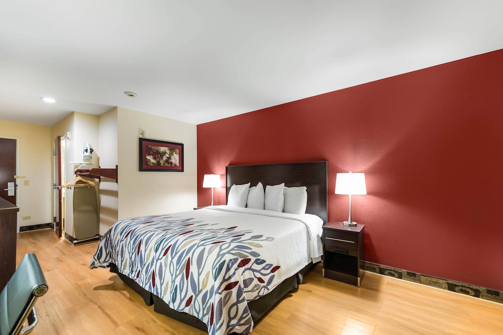 Red Roof Inn & Suites Monee