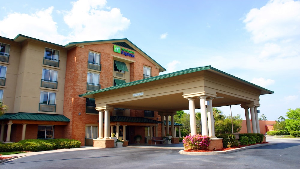 Holiday Inn Express Bluffton at Hilton Head Area, an IHG Hotel