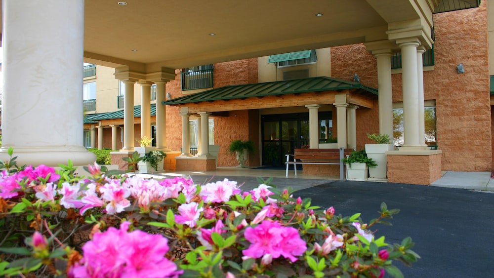 Holiday Inn Express Bluffton at Hilton Head Area, an IHG Hotel