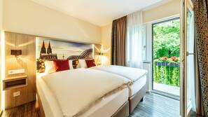 Allergikerbettwaren, Minibar, Zimmersafe, Schreibtisch