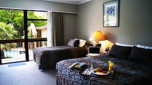 Desk, iron/ironing board, rollaway beds, free WiFi