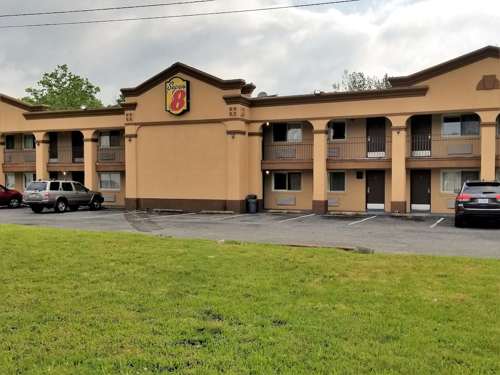 Super 8 By Wyndham Bellmawr Nj Philadelphia Pa Area 2018 Room Hotel Front