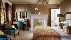 Premium bedding, pillowtop beds, in-room safe, iron/ironing board