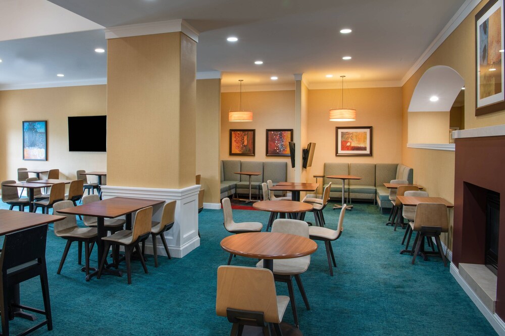 Residence Inn by Marriott Newark Silicon Valley