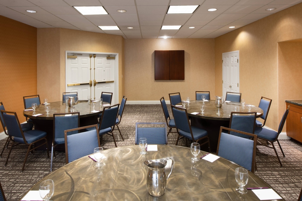 Residence Inn by Marriott Newark Silicon Valley