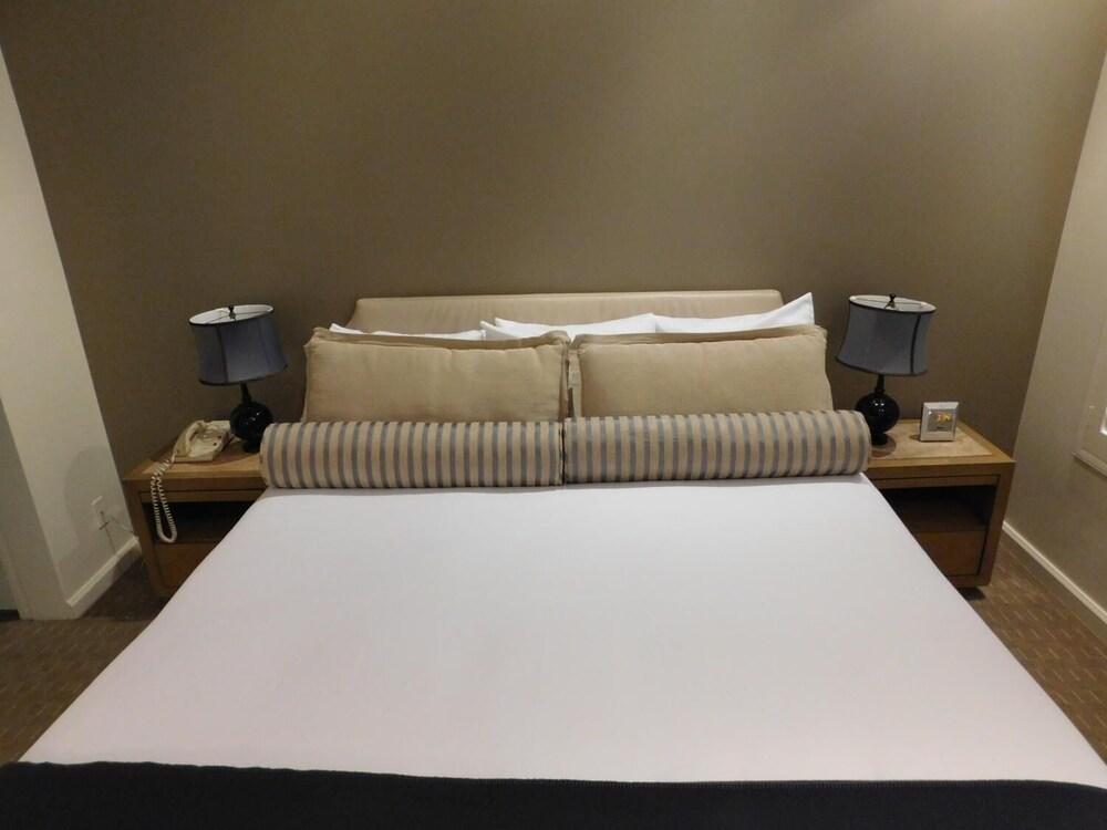 Brentwood Inn in Los Angeles Best Rates & Deals on Orbitz