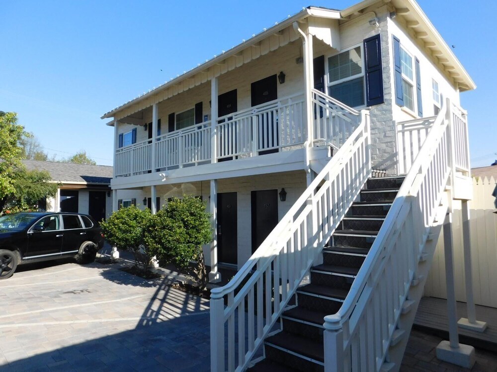 Brentwood Inn in Los Angeles Best Rates & Deals on Orbitz