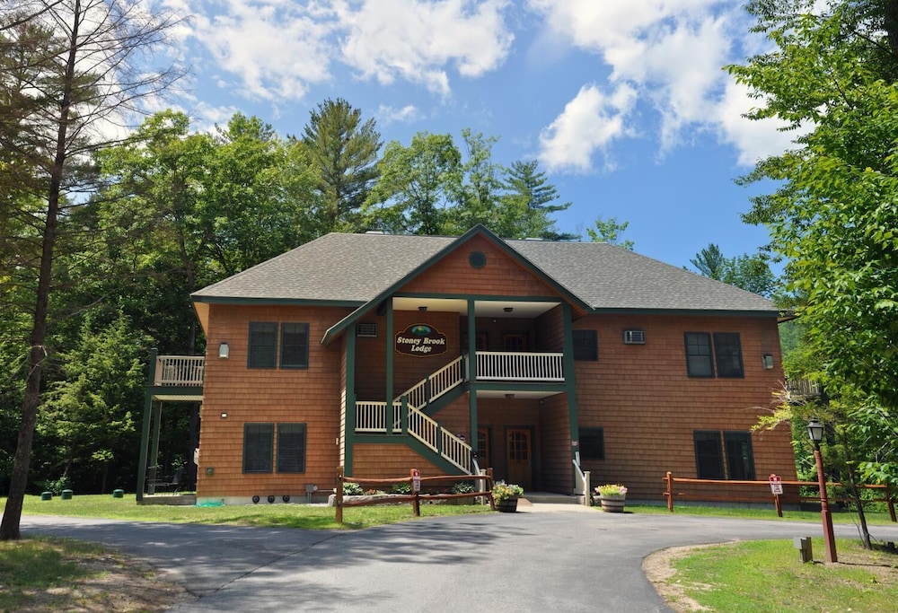 Attitash Mountain Village, Bartlett 149 Room Prices & Reviews Travelocity