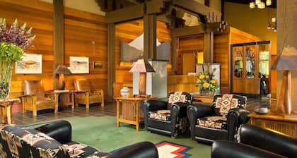 Wuksachi Lodge