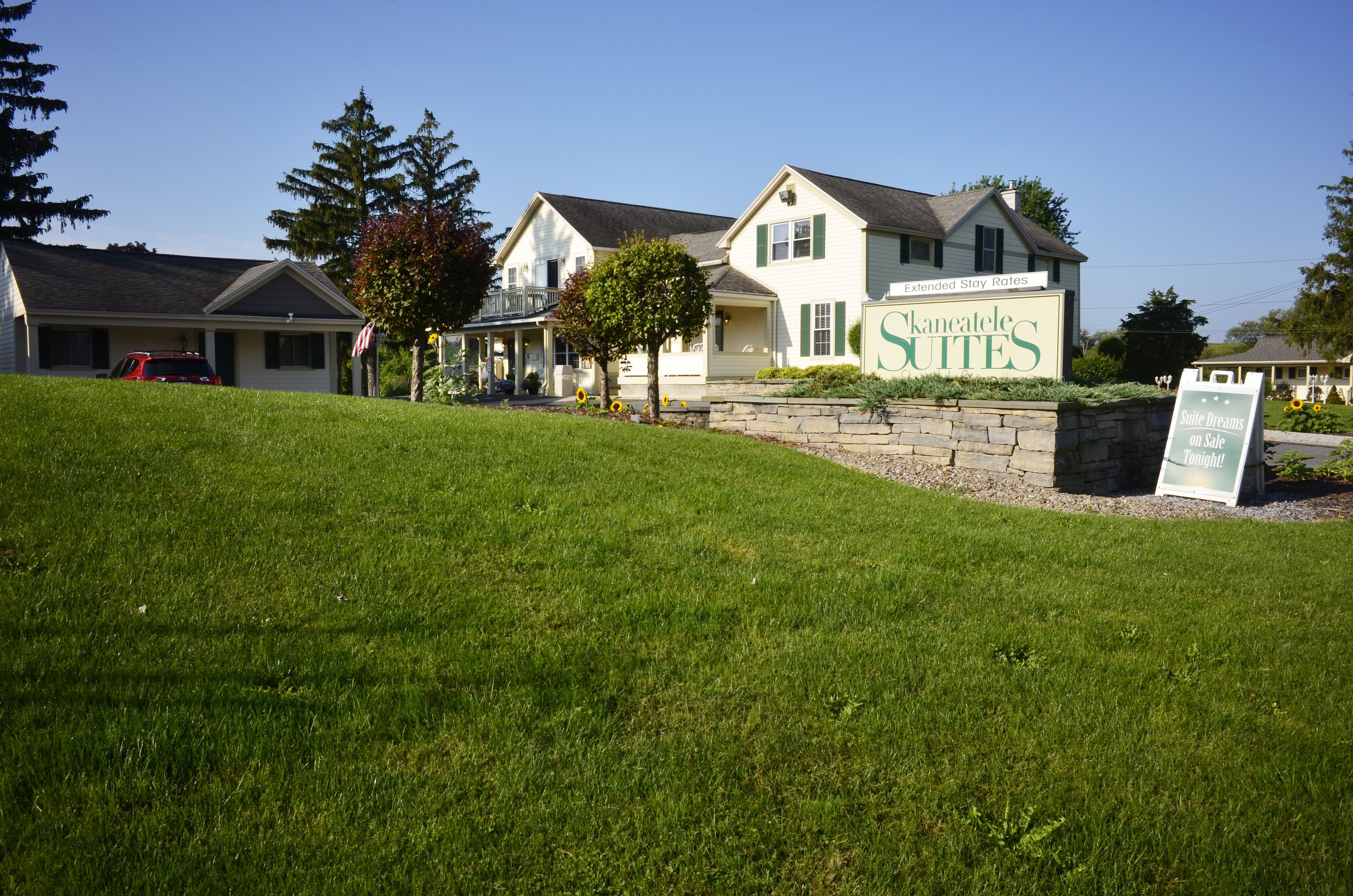 Skaneateles Suites in Syracuse, United States