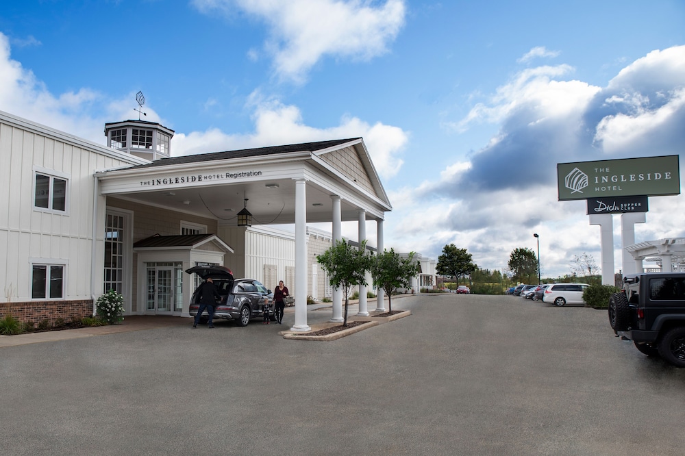 Exterior, The Ingleside Hotel