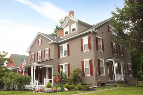 Check Expedia for Availability of Harrington House