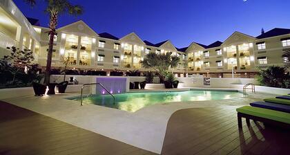 Silver Palms Inn