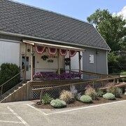 The 10 Best Hotels In Olcott Burt For 2019 Expedia Lake Ontario Motel Inn