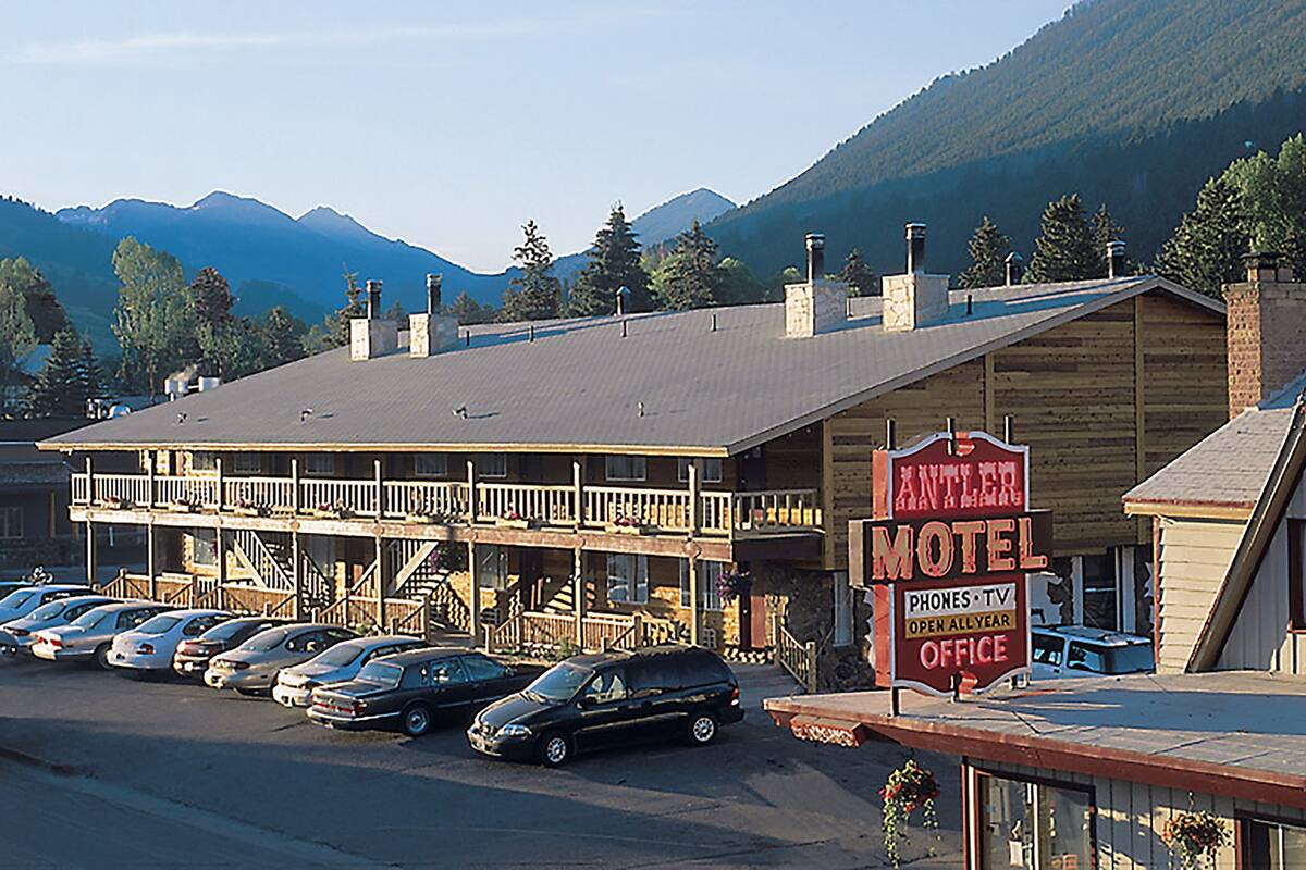 Antler Inn In Jackson Hole Wy Expedia