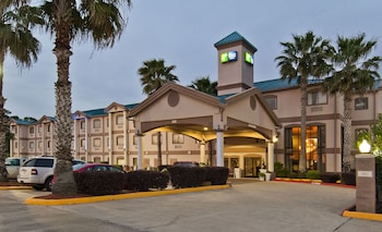 Holiday Inn Express Hotel & Suites Lake Charles, an IHG Hotel