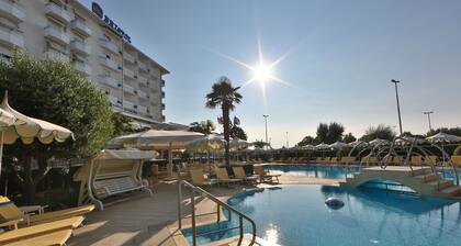 Hotel Bristol