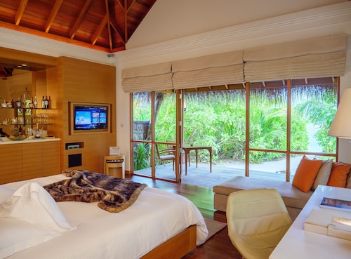 Huvafen Fushi Vacations Package Save Up To 583 Expedia - 