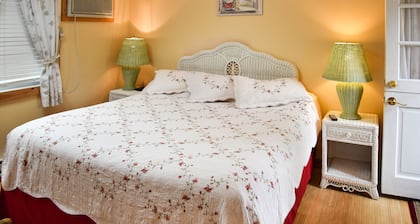 Shorelands Guest Resort and Cottages