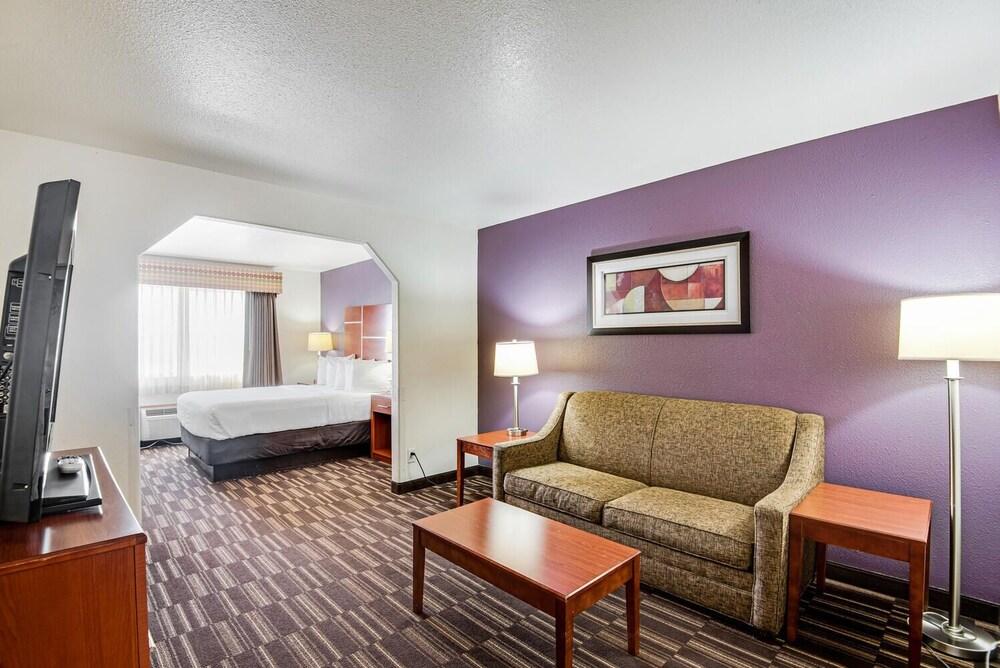 Best Western Firestone Inn & Suites