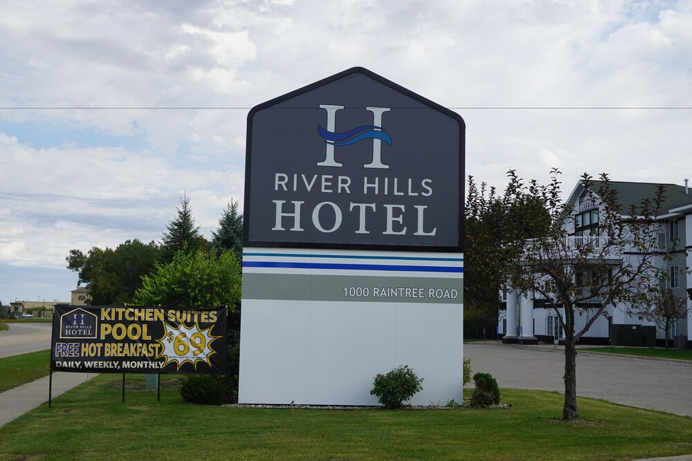 River Hills Hotel