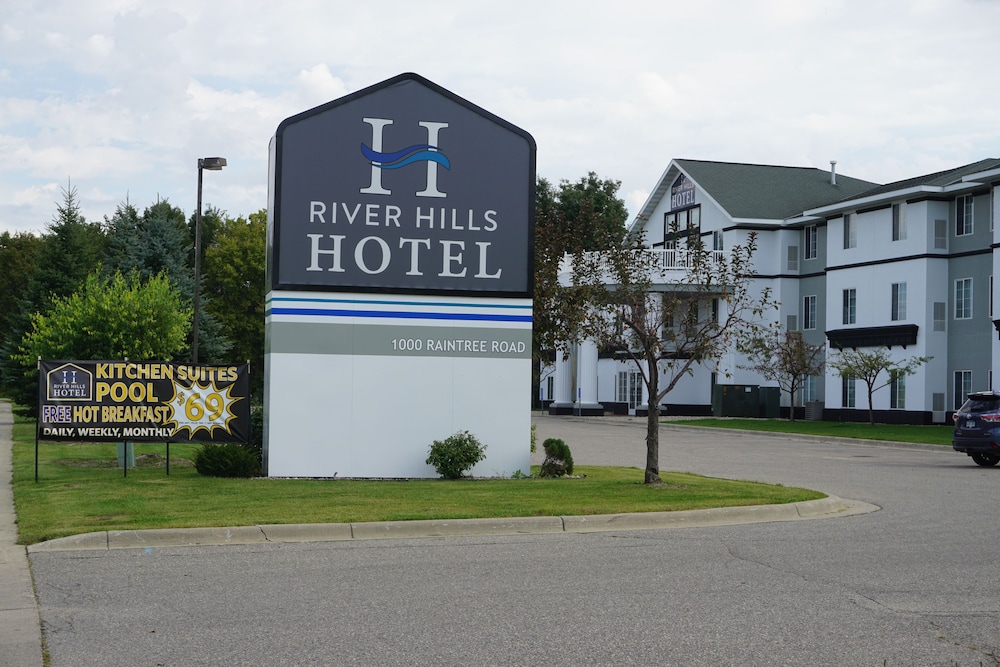 River Hills Hotel