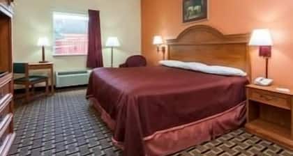 Howard Johnson by Wyndham Airport