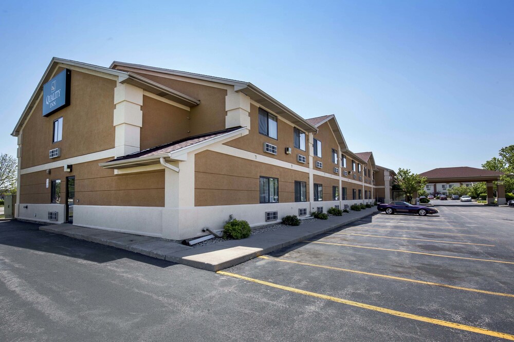 Quality Inn Monee I-57