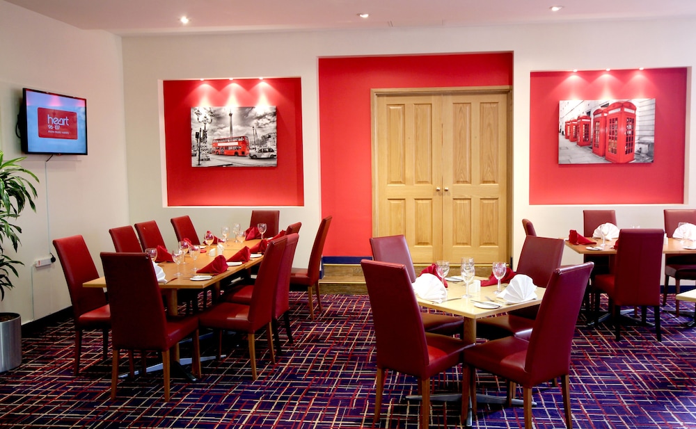 Ramada by Wyndham London North M1