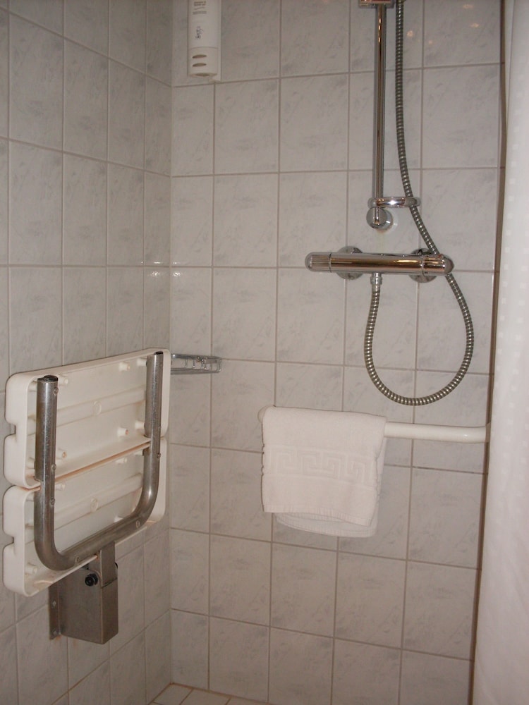 Holiday Inn Express Oxford-Kassam Stadium, an IHG Hotel