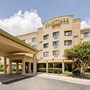 Courtyard by Marriott Roanoke Airport in Roanoke, United States